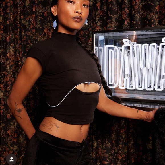 DAWANG BNWT Min Cutout Two Piece Crop Top - Picture 1 of 7